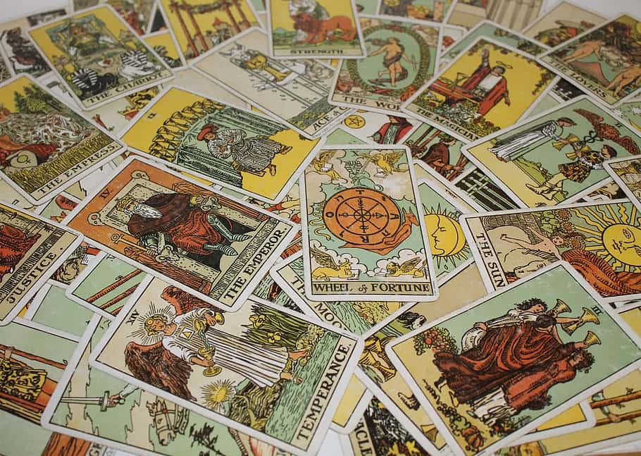 Tarot reading session